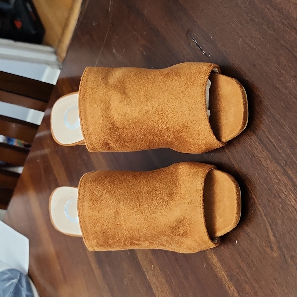 Womens shoes cognac color